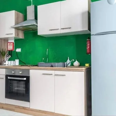 Room 2- Private Room With Balcony Ac Wifi And En Suite * Sliema